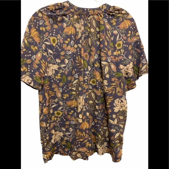 Susina Flower Design Top Size M - Picture 9 of 9